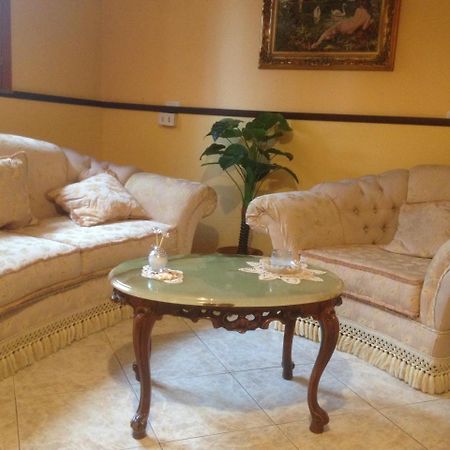 Il B&B Maison Graziella Viagrande Eksteriør billede