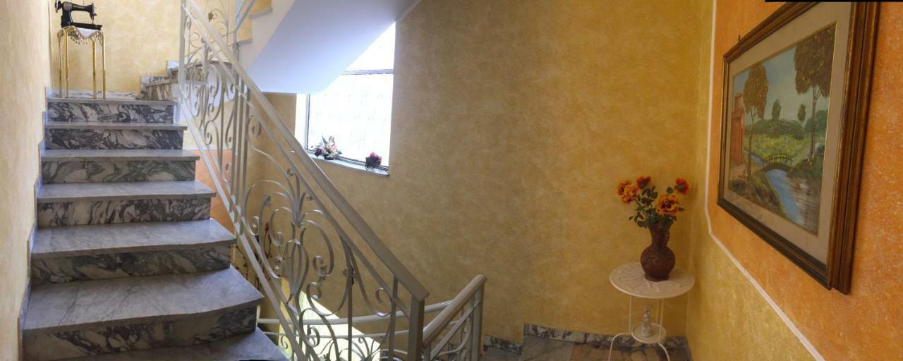 Il B&B Maison Graziella Viagrande Eksteriør billede